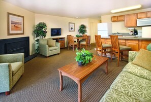 TV, fireplace, DVD player, stereo