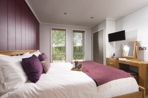 2 Schlafzimmer, Schreibtisch, Bügeleisen/Bügelbrett, Internetzugang