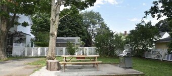 Beautiful Delightful 3BR Downtown Brunswick All King Beds