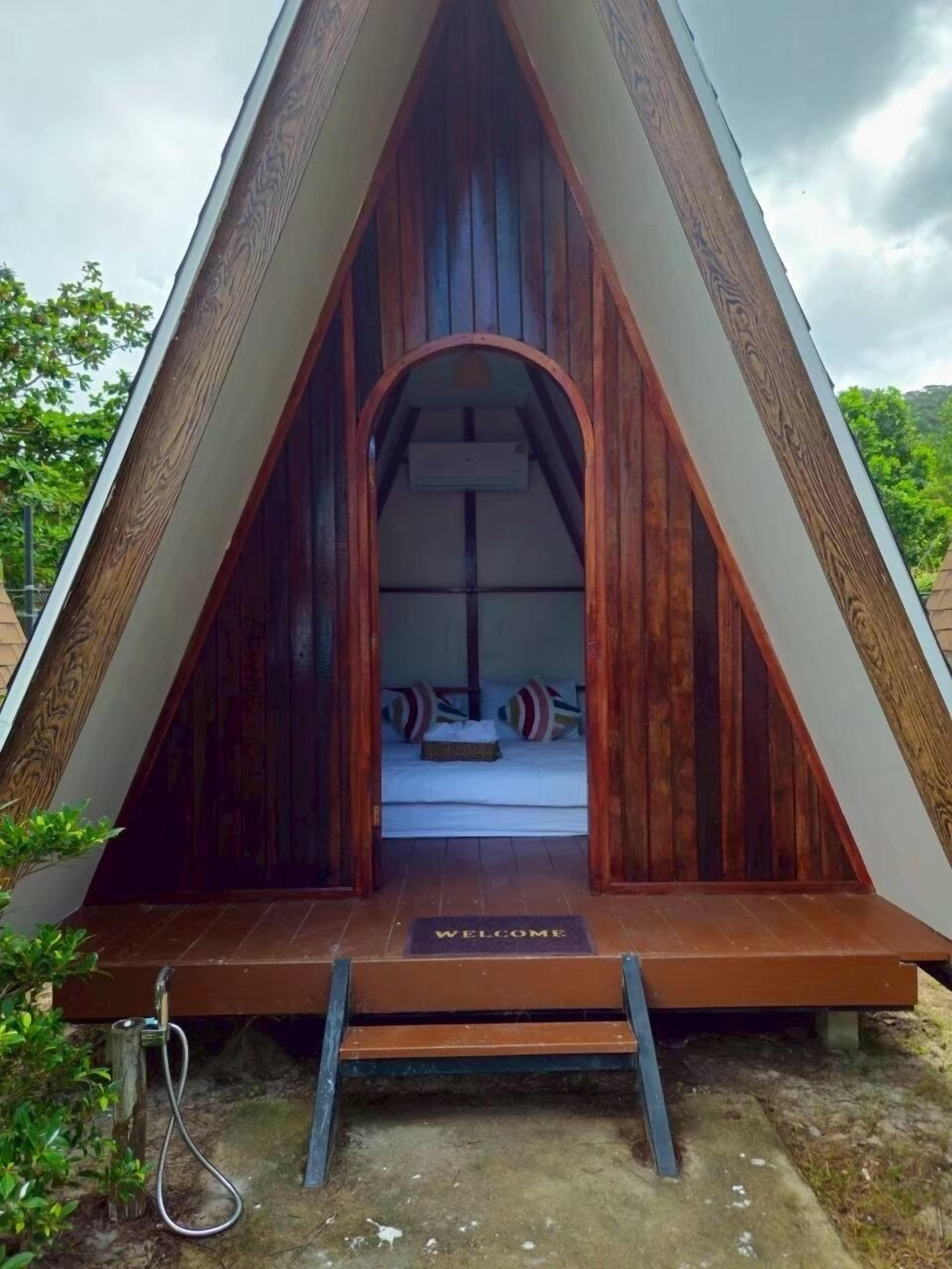 Classic-Zelt | Verdunkelungsvorhänge, kostenloses WLAN, Bettwäsche