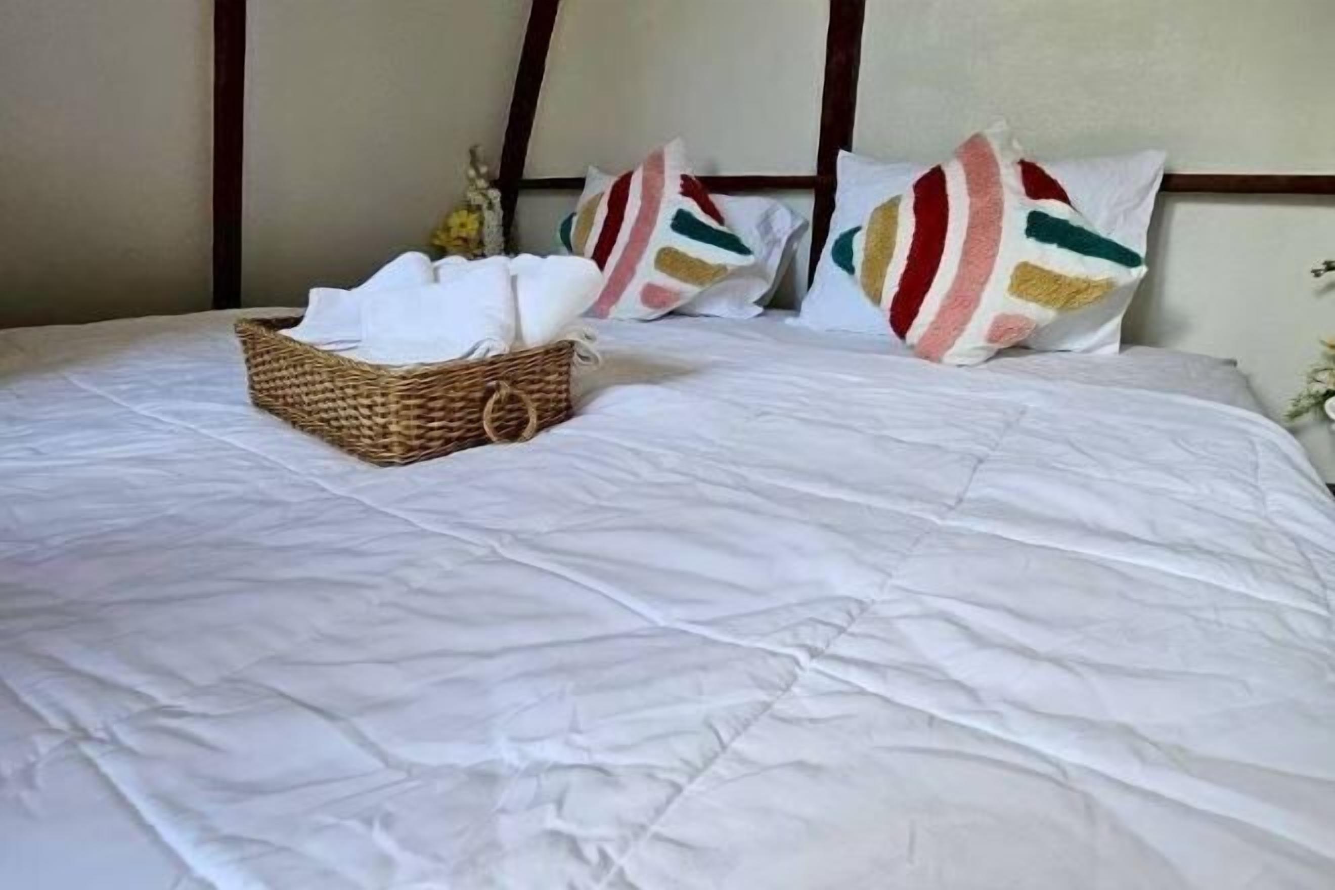 Verdunkelungsvorhänge, kostenloses WLAN, Bettwäsche