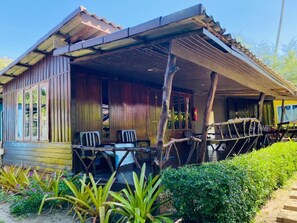 Triple Room with Garden View | Blackout curtains, free WiFi, bed sheets - I-Lay House Koh Kood (Ko Kood)
