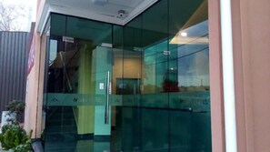 Shower, towels, soap, shampoo - Mass Hotel Mentakab (Mentakab)