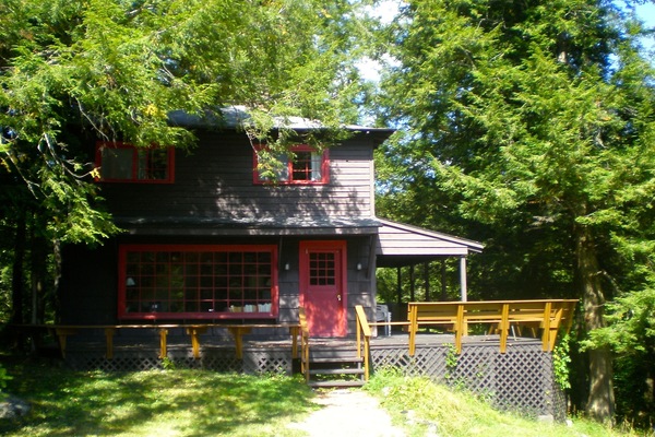 Full view of the Hill Cottage