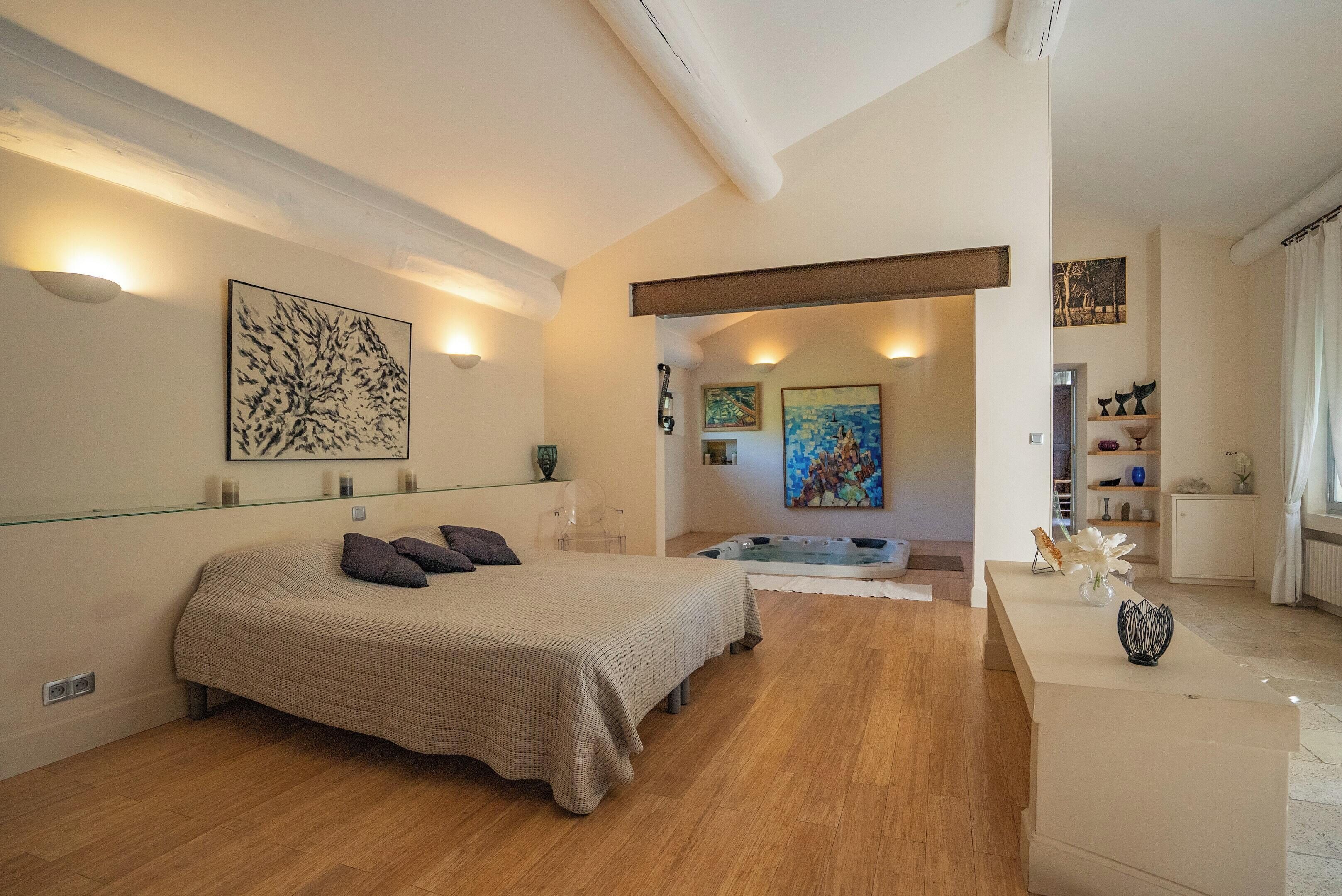 5 chambres, bureau, fer et planche à repasser, Wi-Fi gratuit