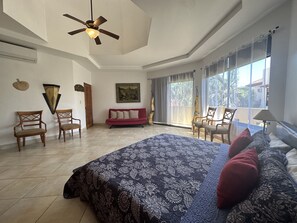 3 bedrooms, premium bedding, desk, iron/ironing board