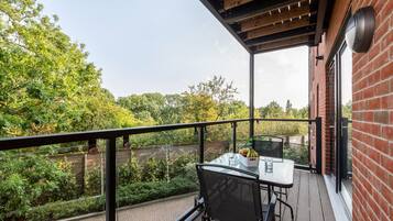 Deluxe Apartment | Terrace/patio