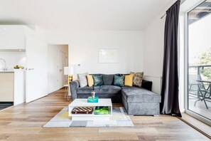 Deluxe Apartment | Living area