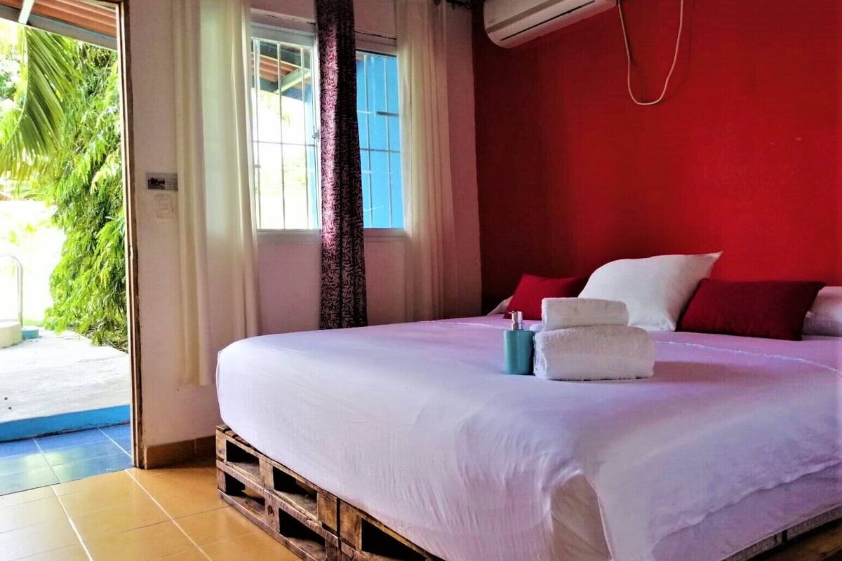 Habitación Confort | Wifi gratis y ropa de cama 