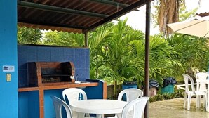 Aire de pique-nique/barbecue