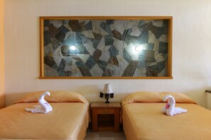 1 Schlafzimmer, Schreibtisch, Bettwäsche, Rollstuhlgeeignet