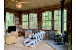 Smart TV, chimenea