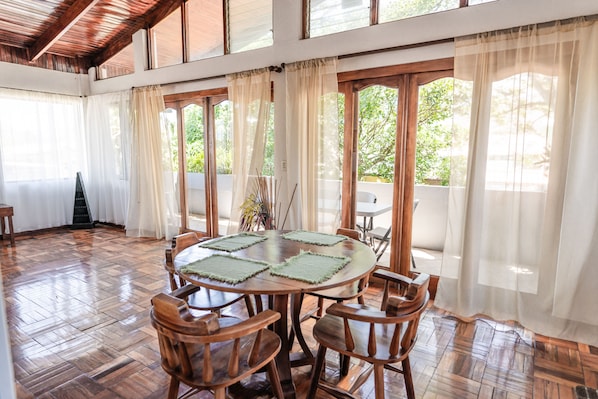 Dining - Comfortable Casa De Ensueño + Internet Fibra + Close To Colon Town (Ciudad Colón)