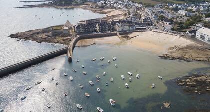 Apartment 2 people feet in the water Ground floor terrace