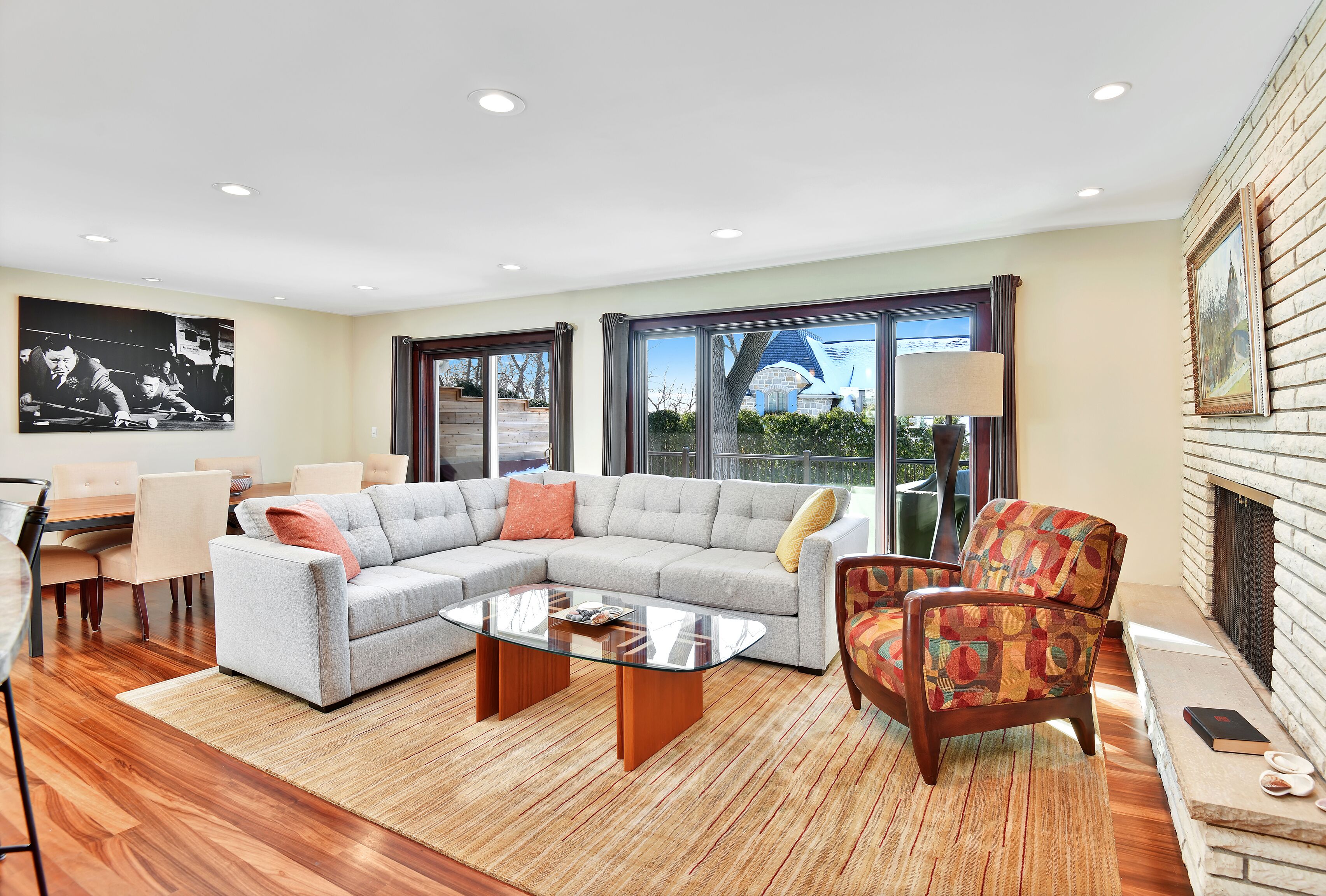 Thanksgiving / Christmas dates available.  Perfect location for the holidays.