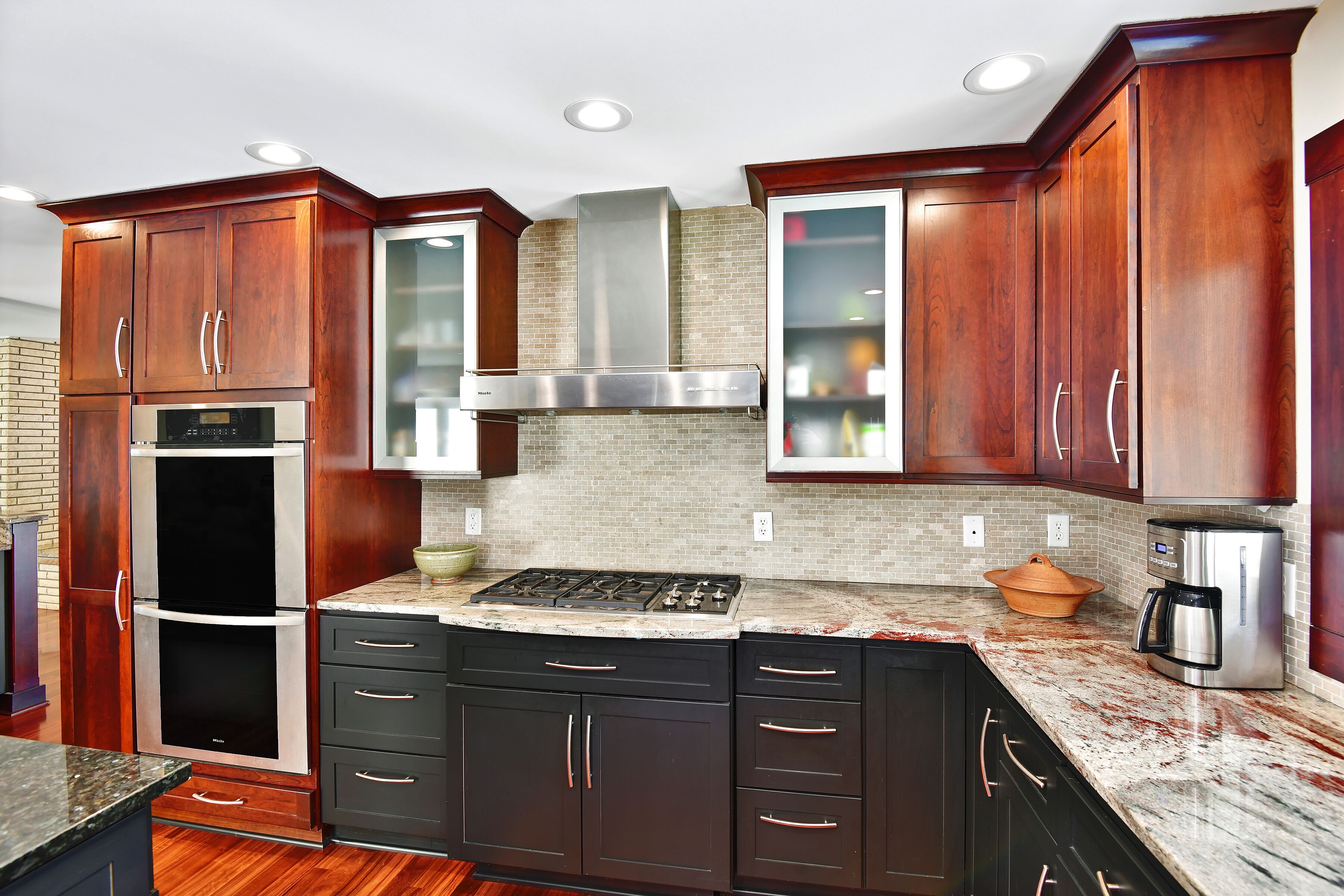 Thanksgiving / Christmas dates available.  Perfect location for the holidays.