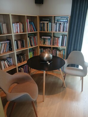 Interior - 30-Acre Jewel in Golden Bay: Estate with Stunning Bush, Views & Glow-worms (Takaka, Golden Bay)