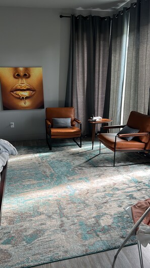 Interior - Palmeraie >Golden Gates on 2 acres tropical garden. Private events availability (Naples)