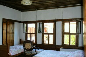 熨斗/熨板、免费 WiFi、床单