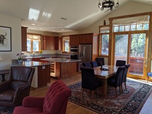 Interior - Fun Family Friendly Ski House in the heart of Mammoth Lakes (Mammoth Lakes)
