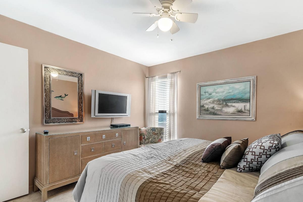 Condo, 2 Bedrooms, Ocean View