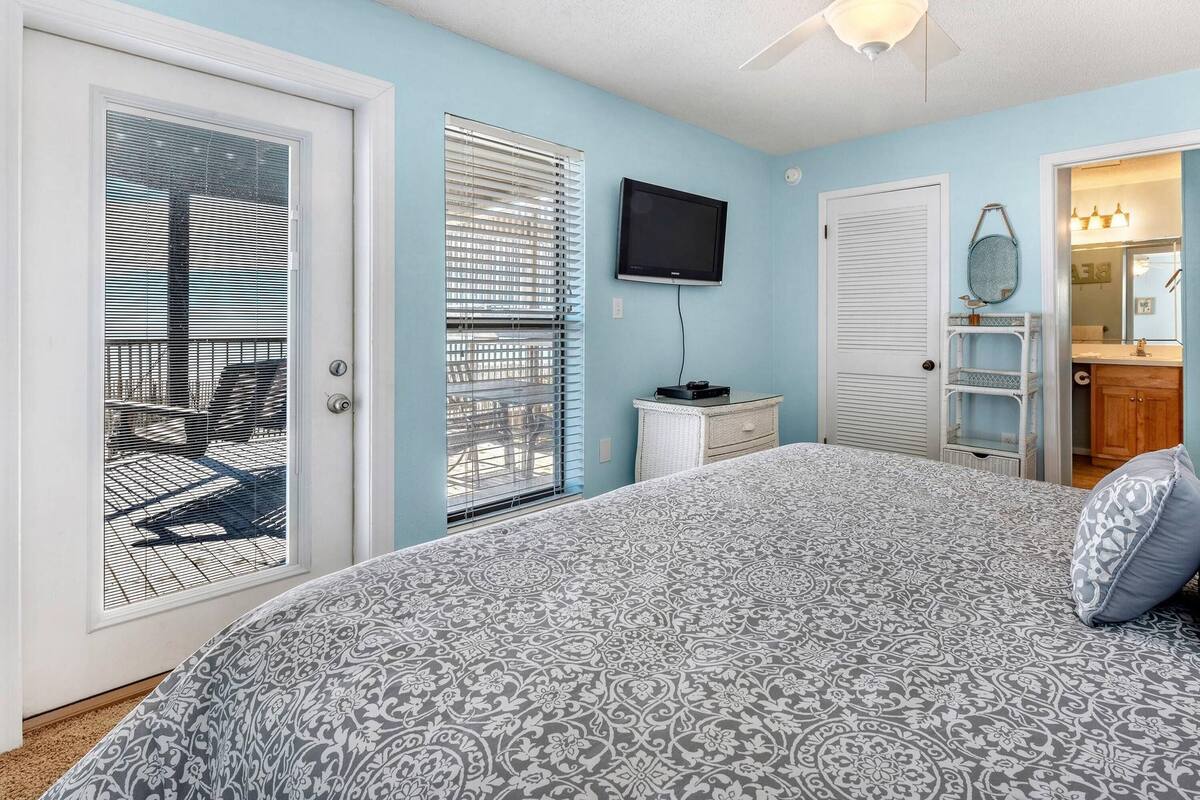 Condo, 2 Bedrooms, Ocean View | WiFi