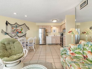 Condo, 2 Bedrooms, Ocean View | Living room
