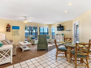 公寓客房, 2 間臥室, 海景 | 客廳