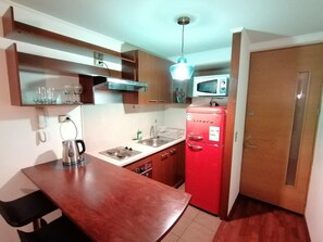 Fridge, microwave, stovetop, electric kettle