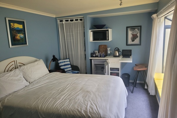 1 camera, ferro/asse da stiro, Wi-Fi gratuito, lenzuola