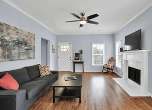 Televisión, libros y estéreo