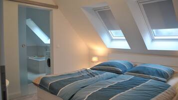 2 Schlafzimmer, Zimmersafe, BĂŒgeleisen/BĂŒgelbrett, kostenloses WLAN