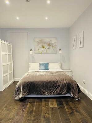 1 sovrum, strykjärn/strykbräda, gratis wi-fi och sängkläder