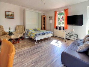 1 bedroom, WiFi - Apartment No. 4 - Villa Monika - App. 4 & 12 (Sassnitz)