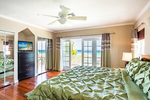 3 chambres, fer et planche à repasser, Wi-Fi gratuit, draps fournis