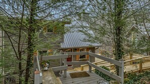 Terrace/patio - Rusty Rooster- Pet Friendly | Running Creek on Property | Paved Roads (Blue Ridge)