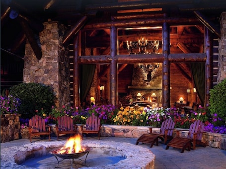 Property grounds. SPECIAL! Ritz-Carlton Bachelor Gulch 2BR&2BA Residence INSIDE hotel adj to Lift!