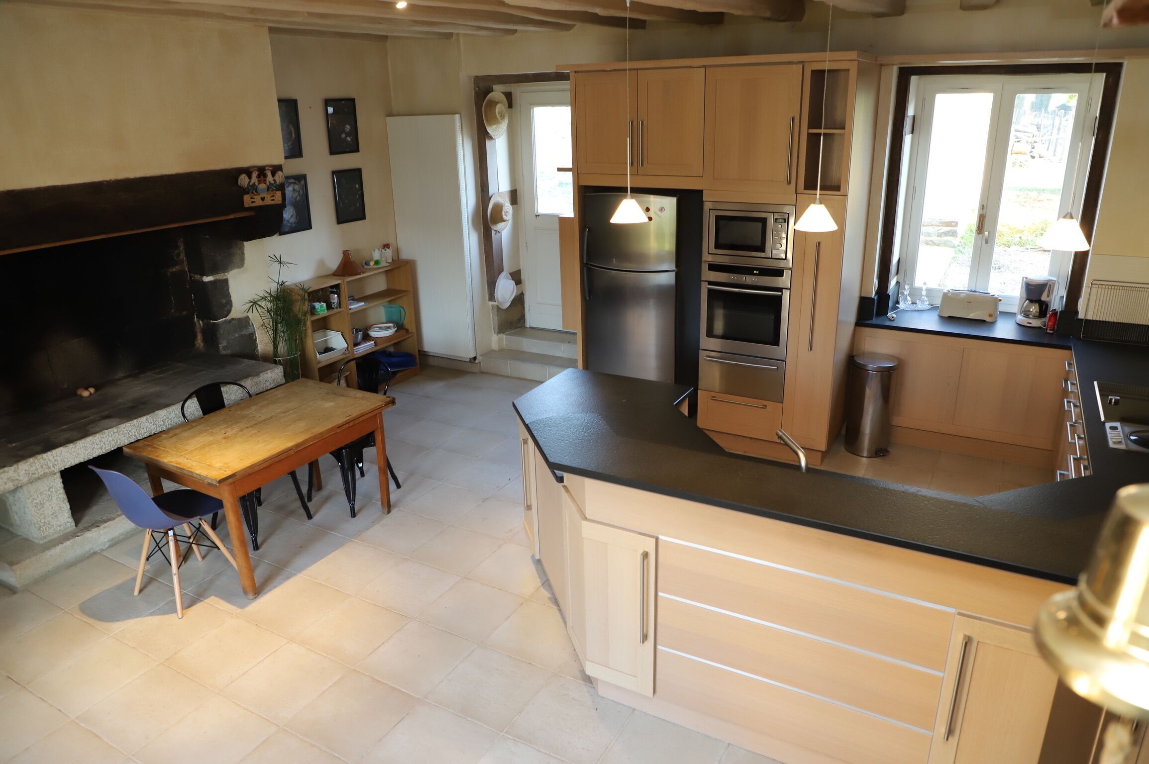 House 315 sqm, Rennes, 15 people, heated pool