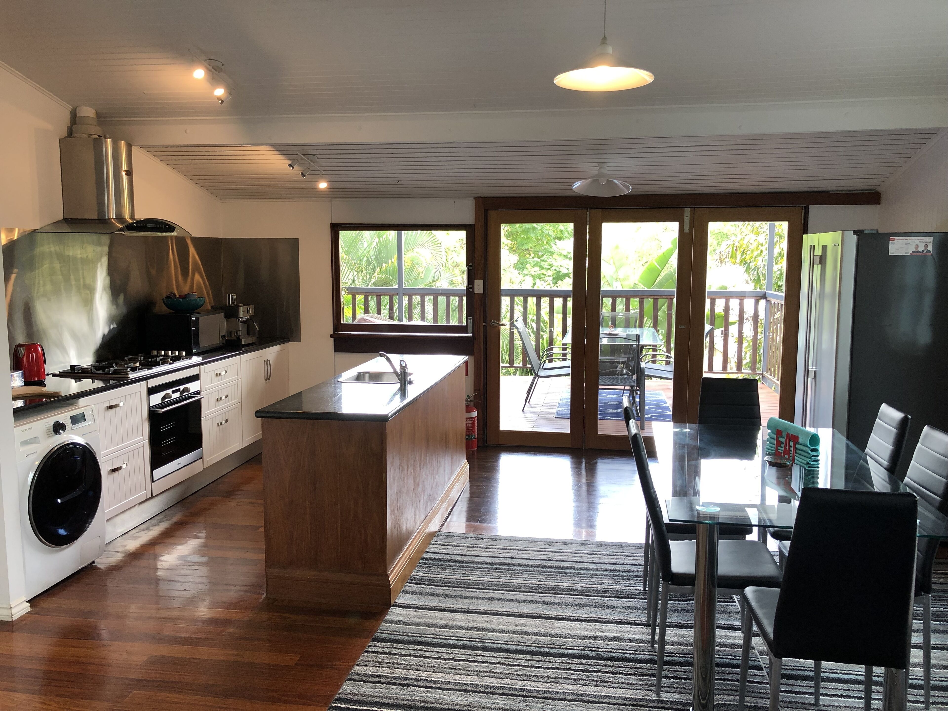 All The Vues Tropical Oasis ideal for workgroup 6 friends and extended families — image 19