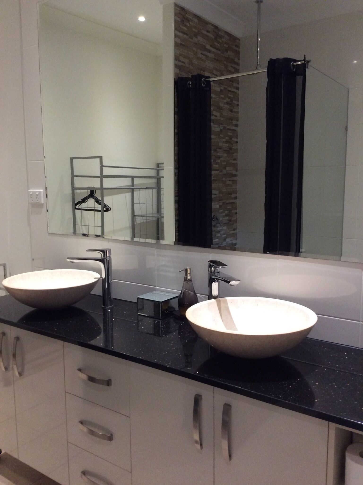 All The Vues Tropical Oasis ideal for workgroup 6 friends and extended families — image 27