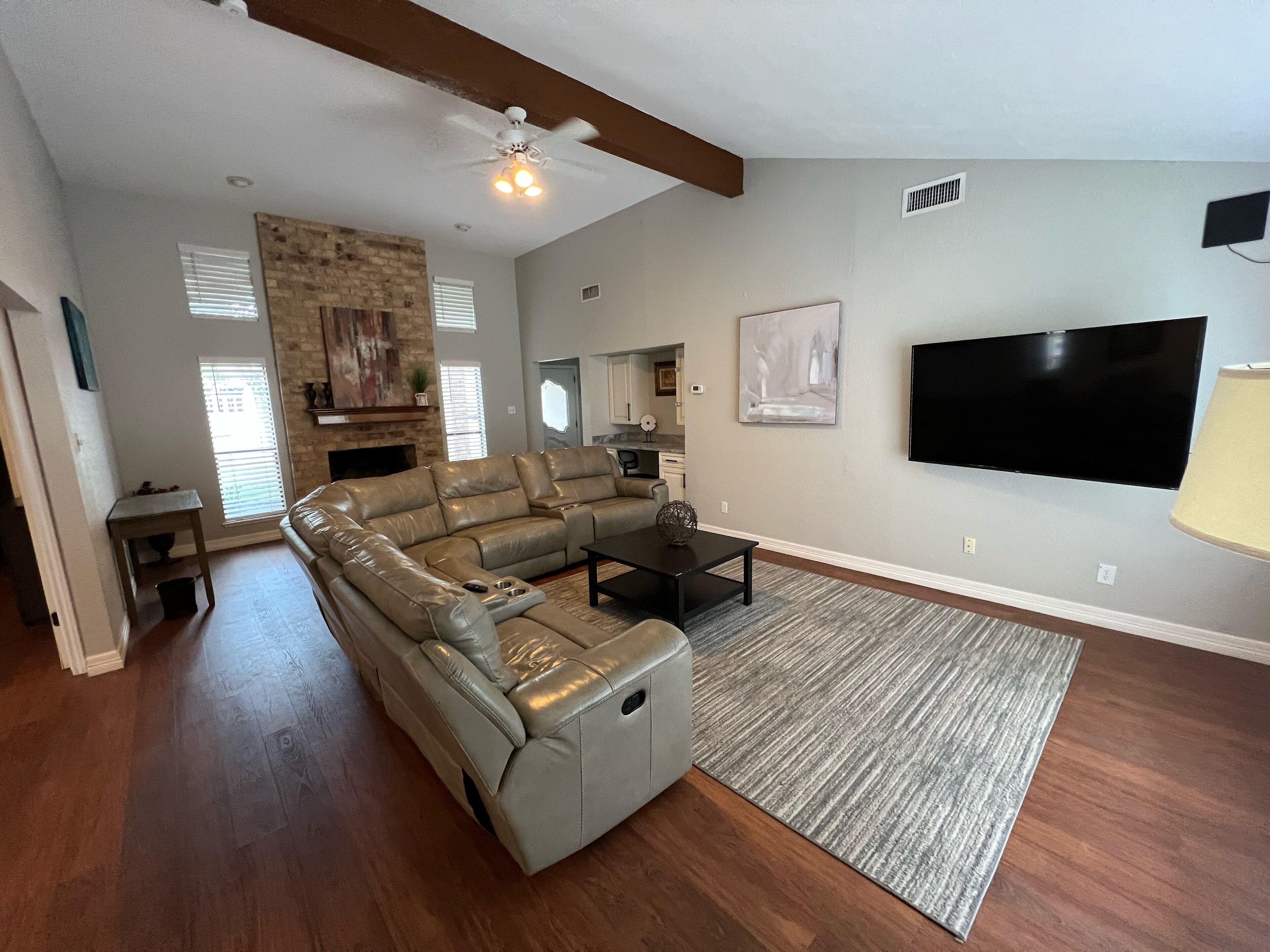 Luxury EV friendly home away from home!