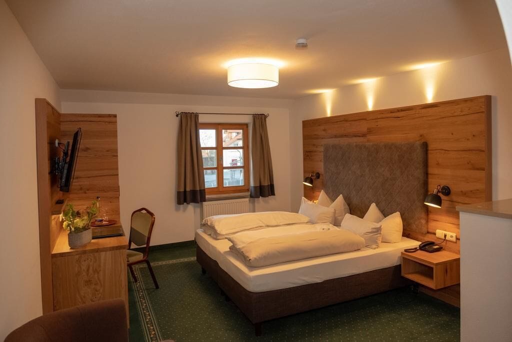 in-room safe, desk, soundproofing, iron/ironing board