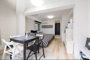 Chambre (Apartment 201) | Fer et planche à repasser, Wi-Fi gratuit