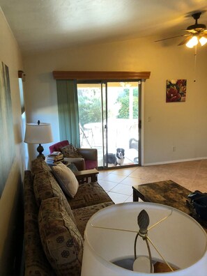 TV - 3 Bedroom, 2 Bath near Pantano Wash (Tucson)