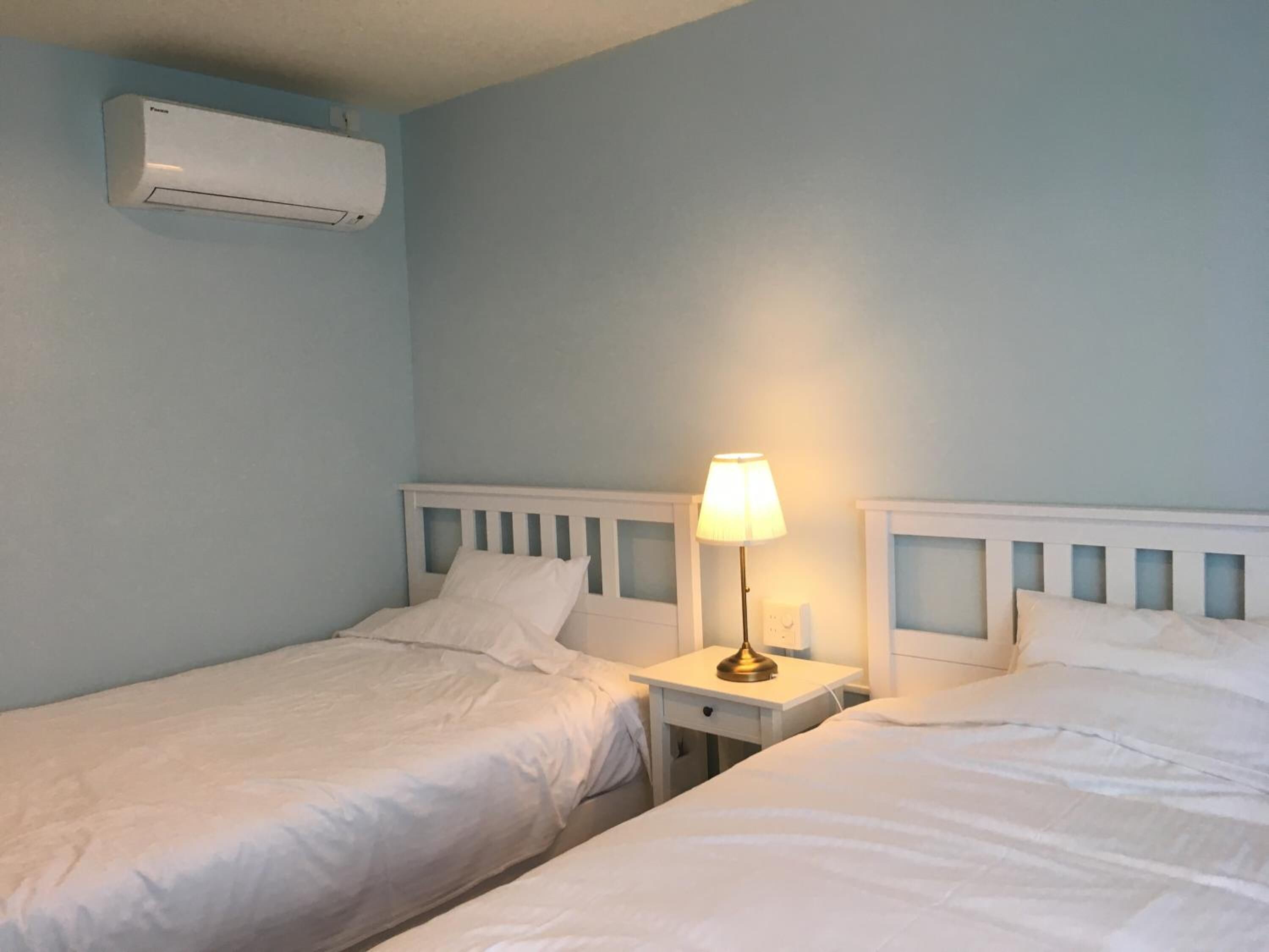 in-room safe, desk, free wifi, bed sheets