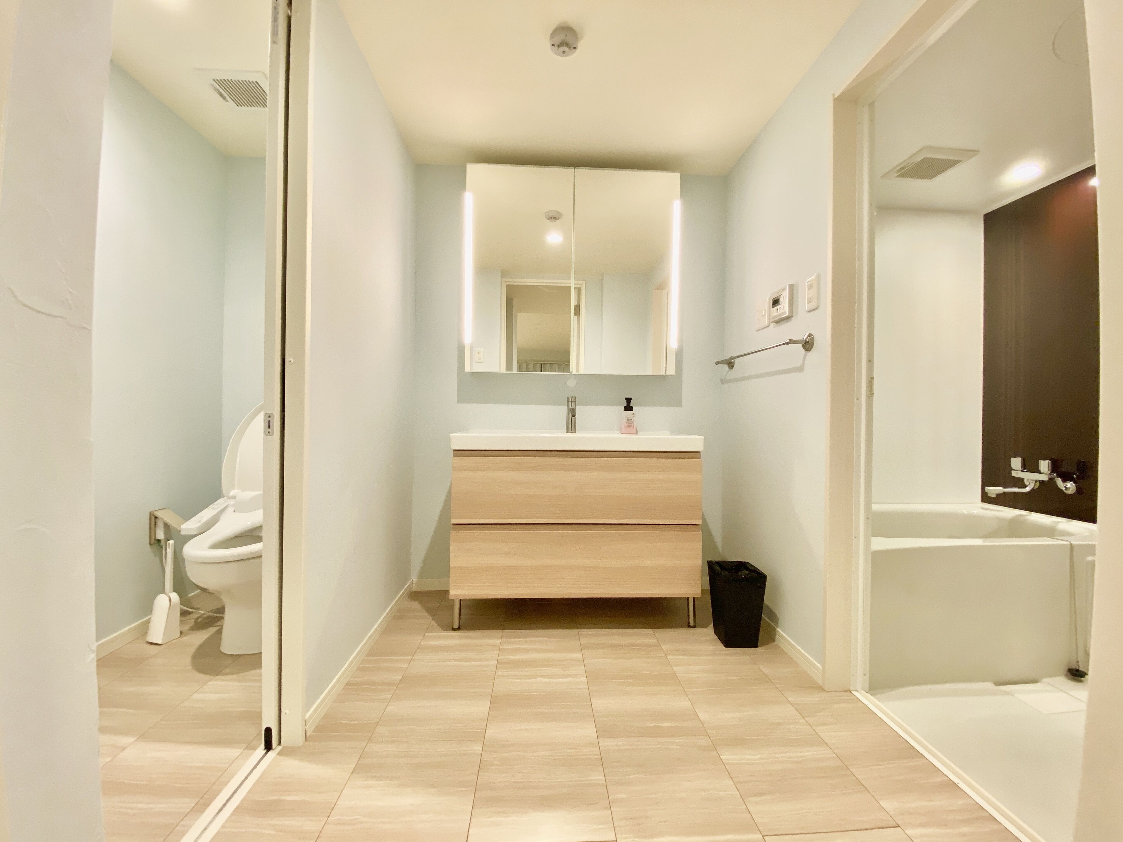 separate bathtub and shower, deep-soaking bathtub, free toiletries