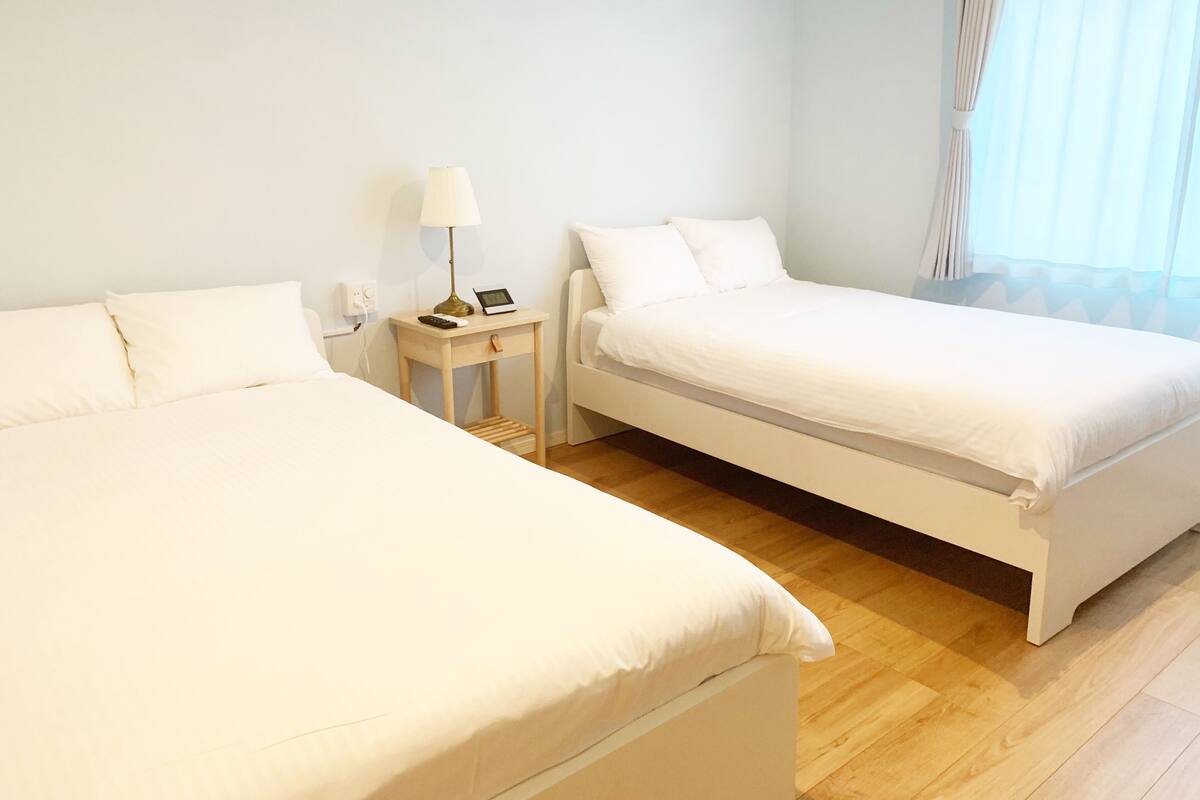 Coffres-forts dans les chambres, bureau, Wi-Fi gratuit, draps fournis