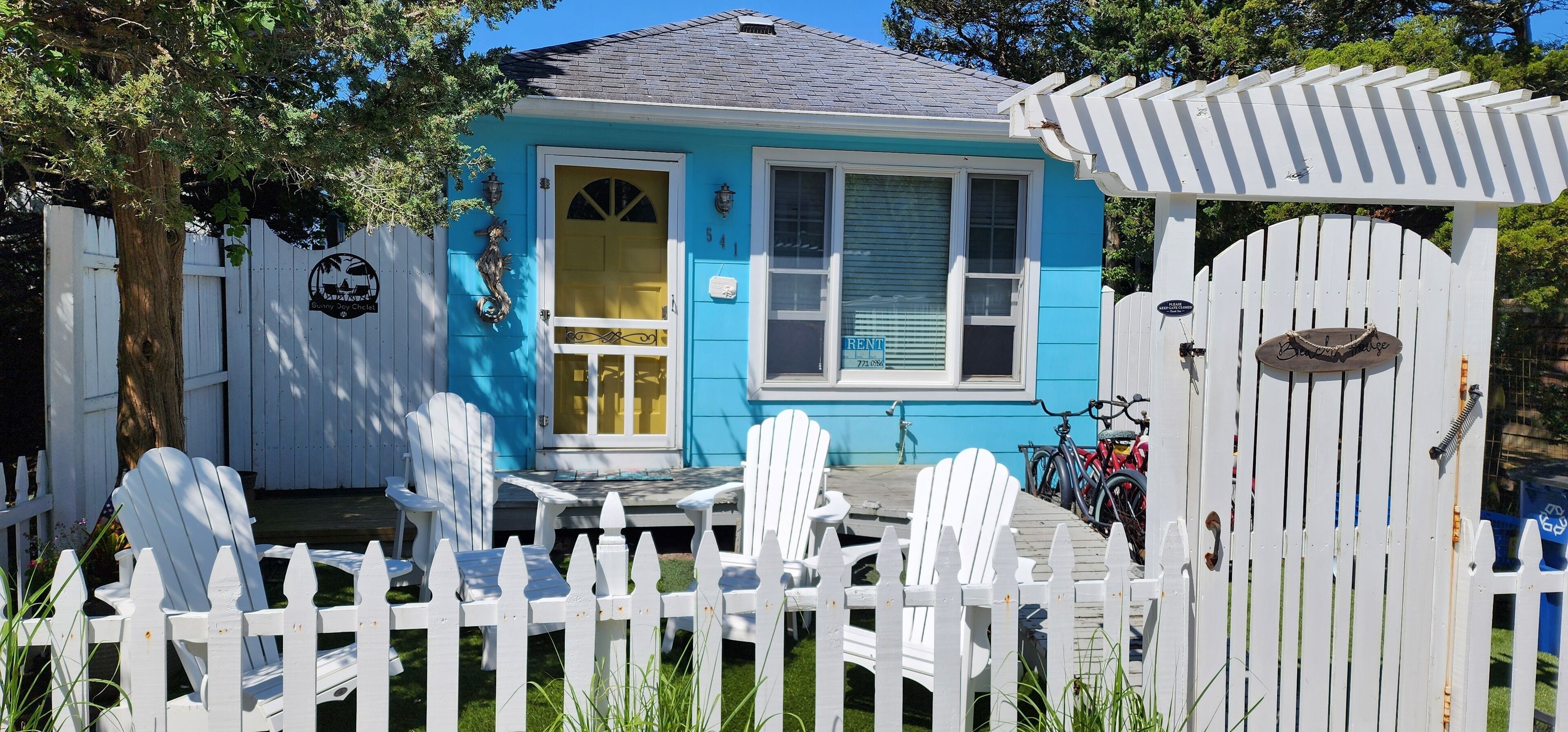 Ocean Beach Fire Island 3bds/2bth,3 Houses from the Beach! Huge back&front yard