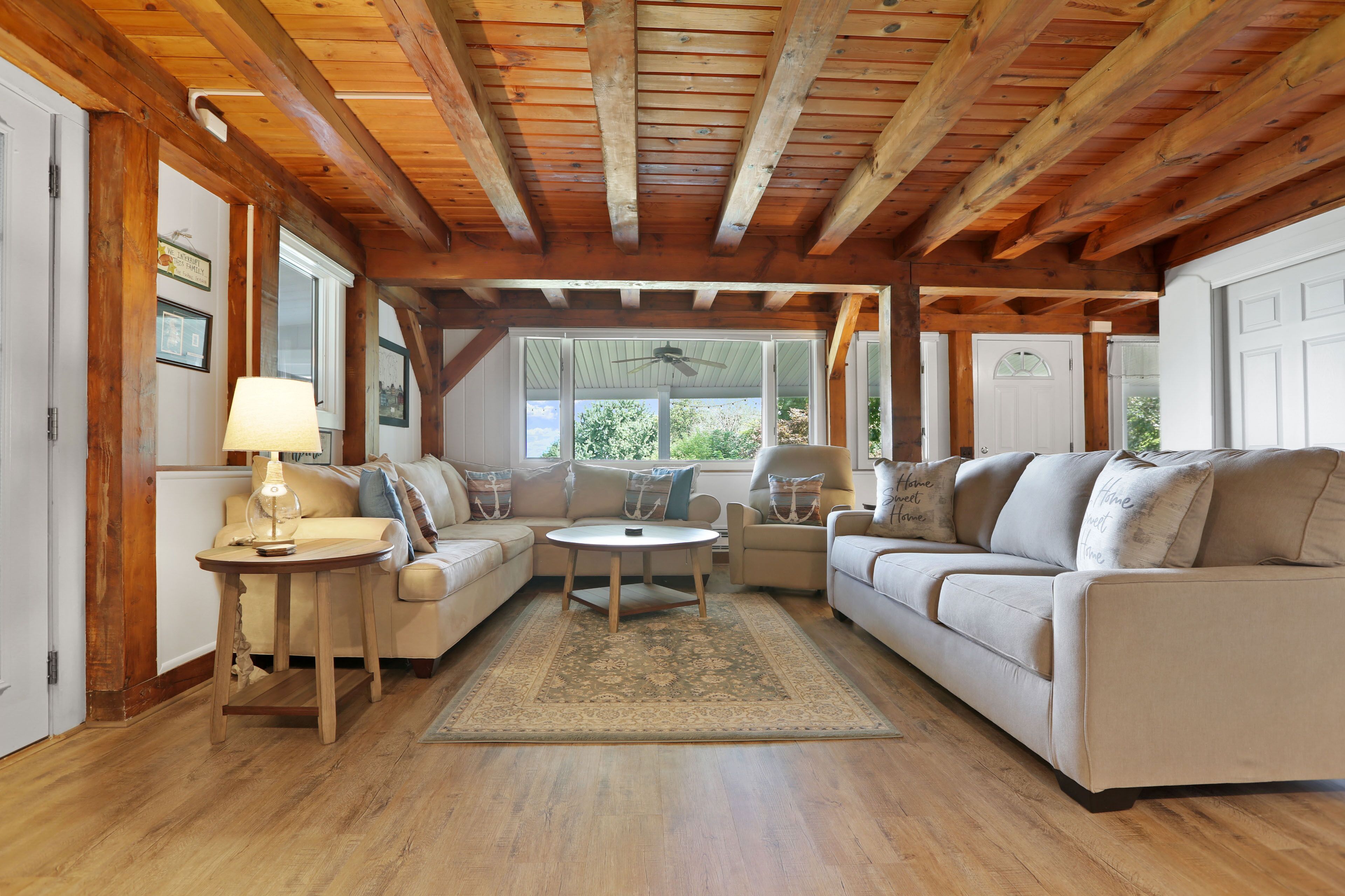 TV connectée, cheminée, jeux vidéo