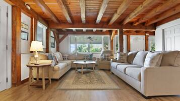 Smart TV, fireplace, video games